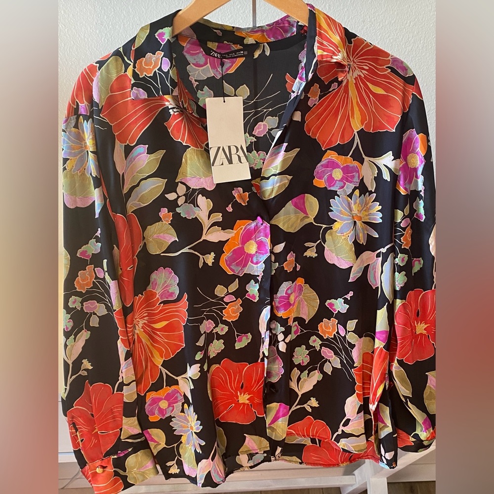 NWT Zara Blouse L